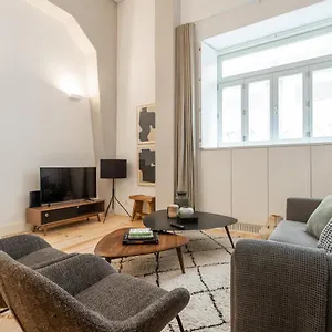 https://prime-lisbon-ribeira-11.hotels-lisbon-portugal.com