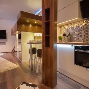https://gold-apartman.inbudapesthotels.com